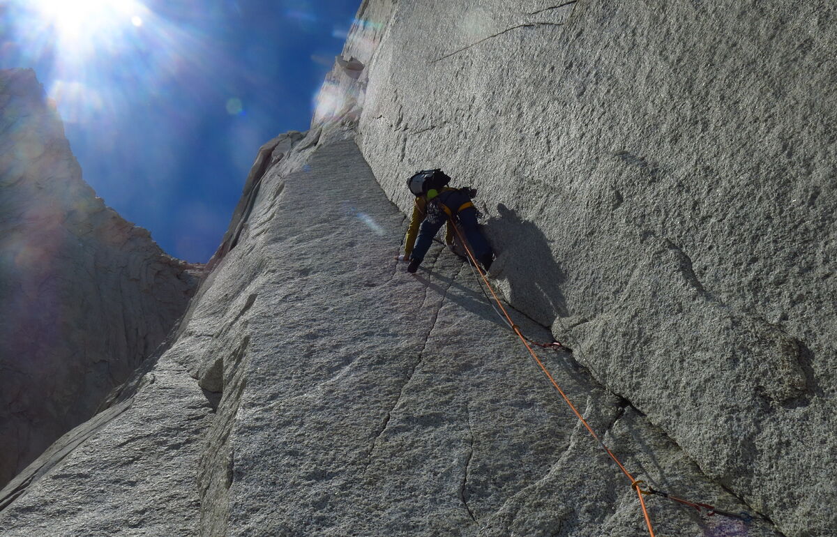 Basic multipitch climbing course 