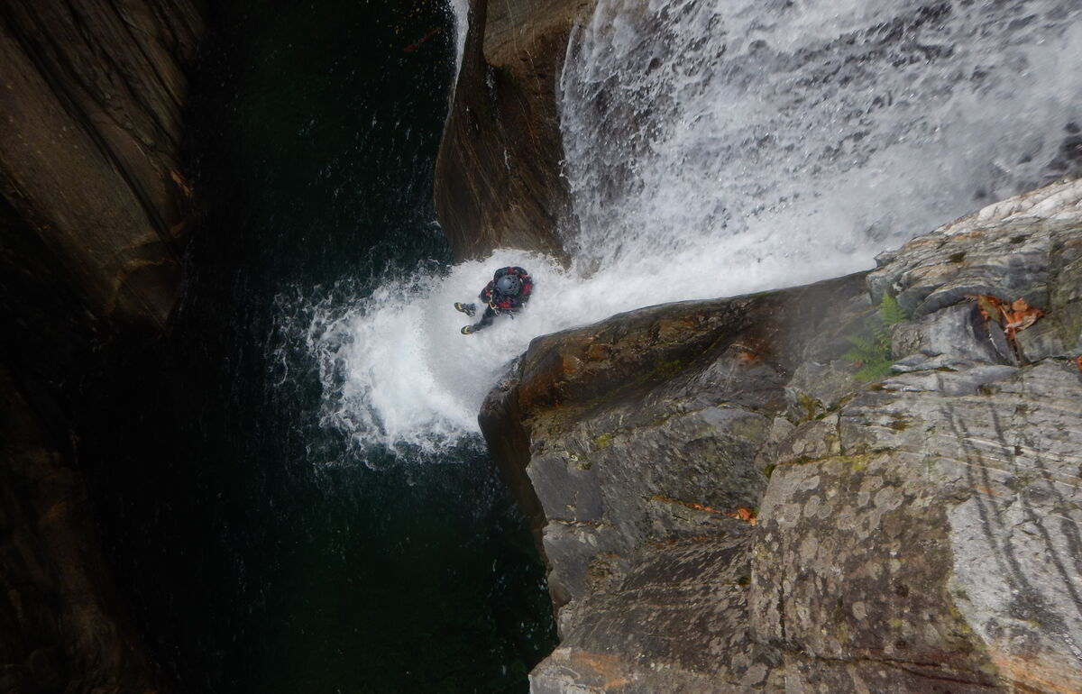 Advanced canyoning course